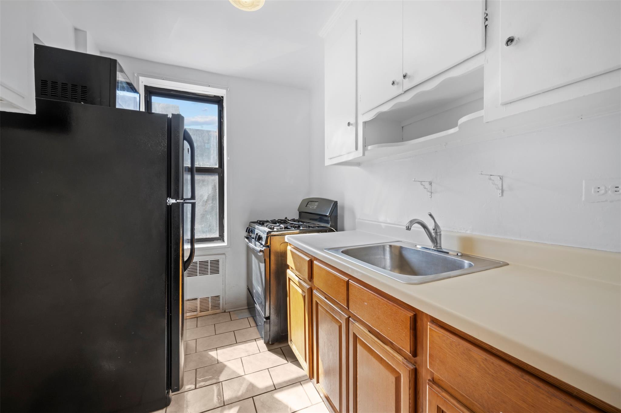 33-47 91st. Street # 3H, Jackson Heights, NY 11372