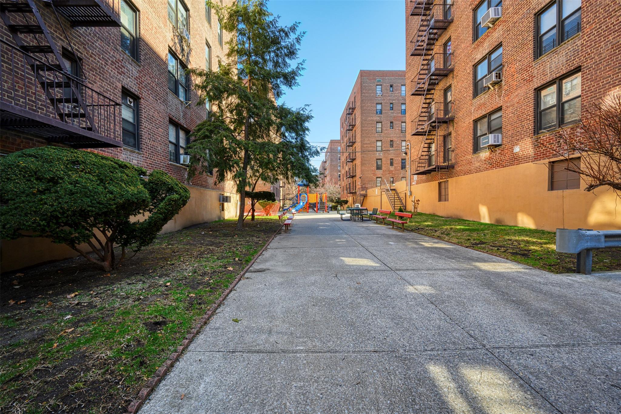 33-47 91st. Street # 3H, Jackson Heights, NY 11372