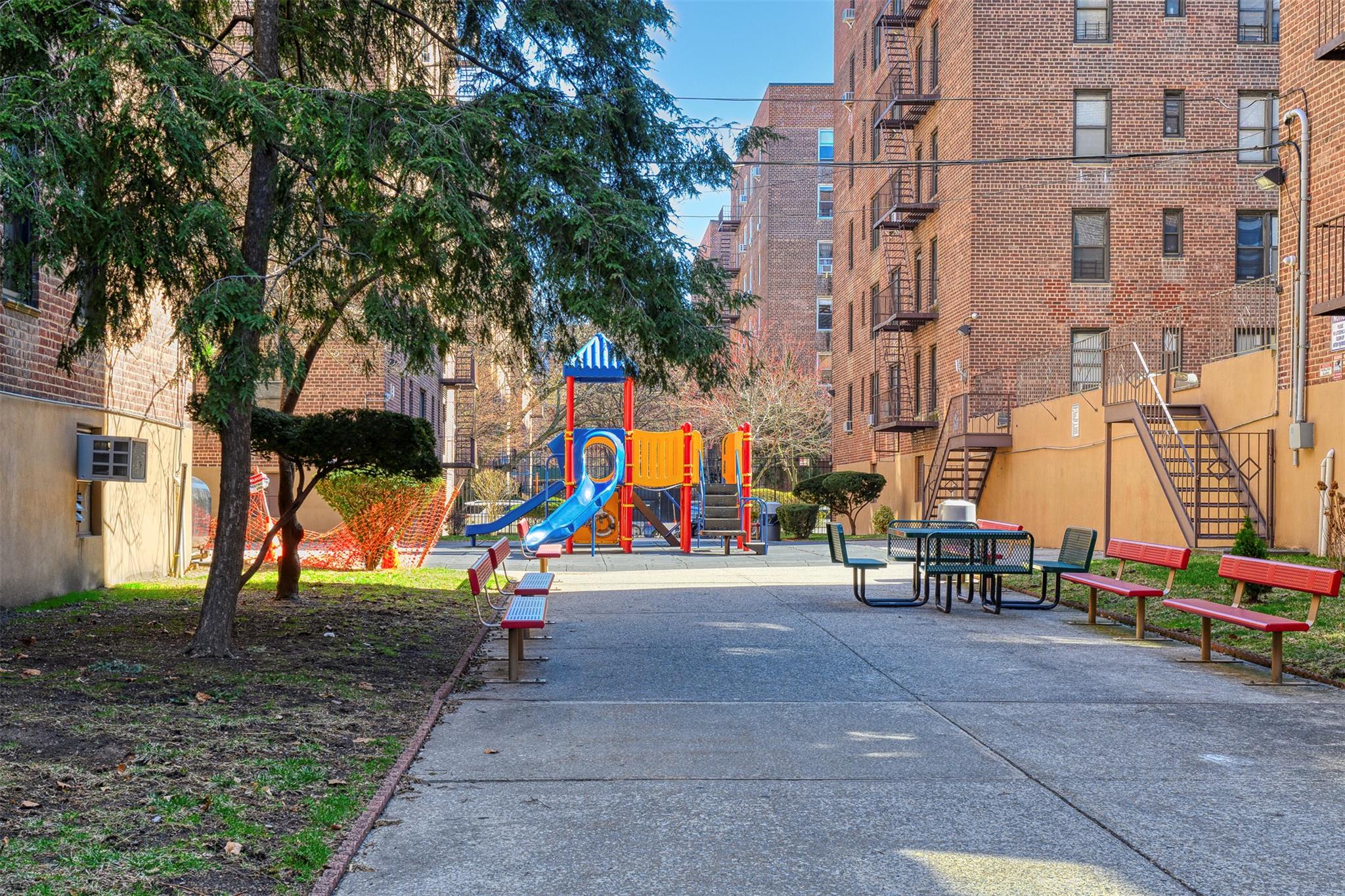 33-47 91st. Street # 3H, Jackson Heights, NY 11372