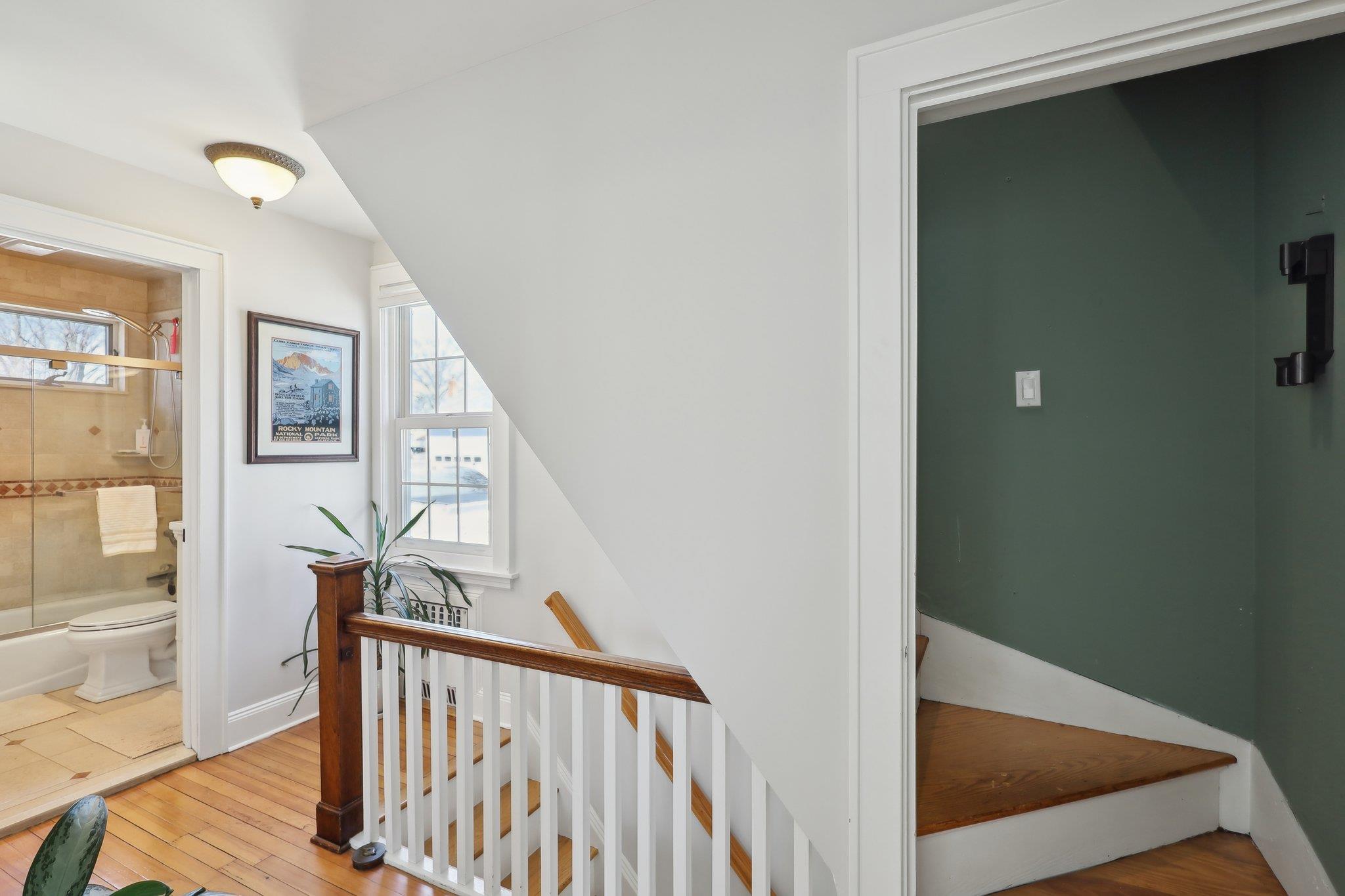 85 Yale Street, Williston Park, NY 11596