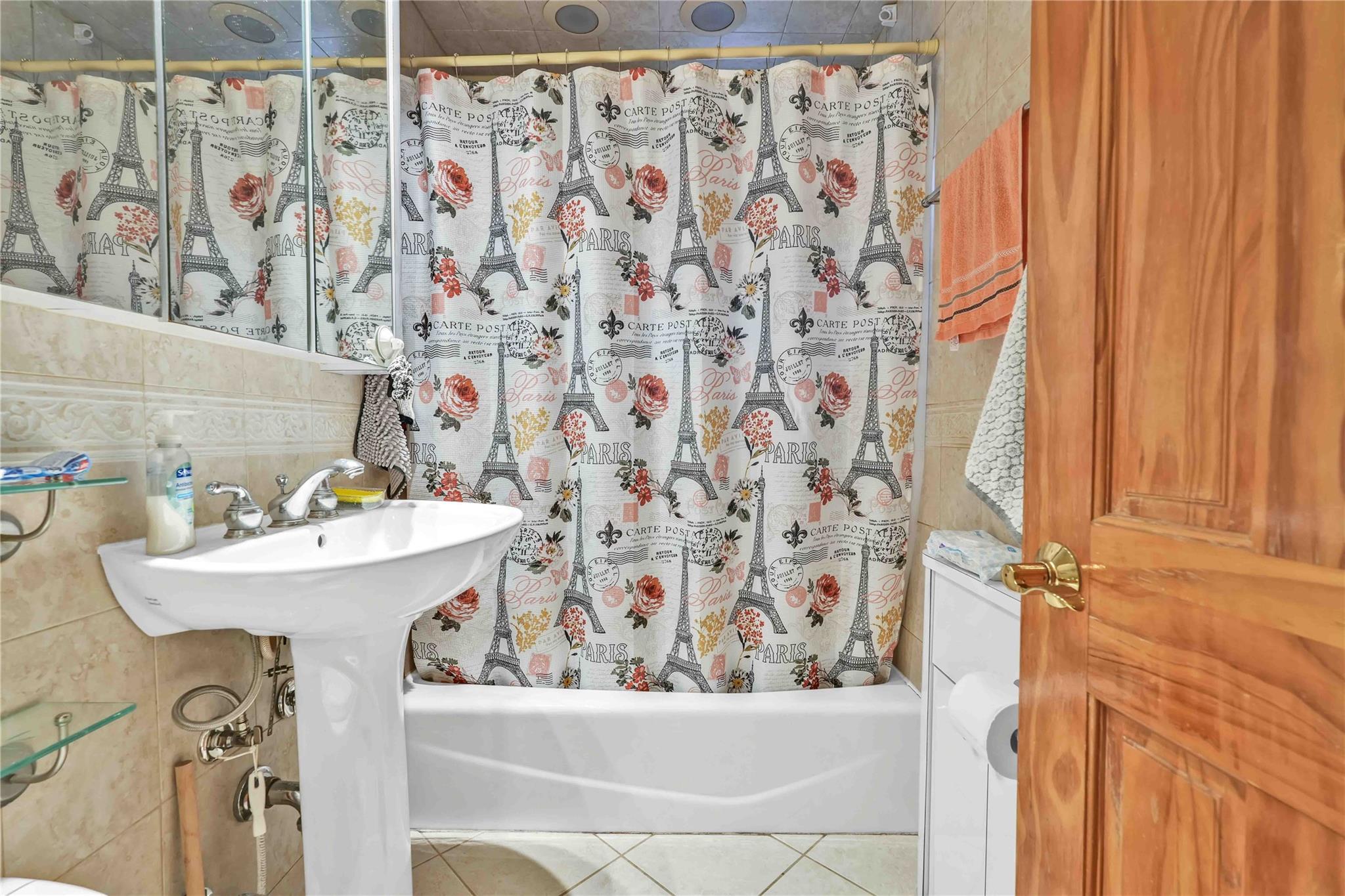 141-15 28th Avenue # 5E, Flushing, NY 11354
