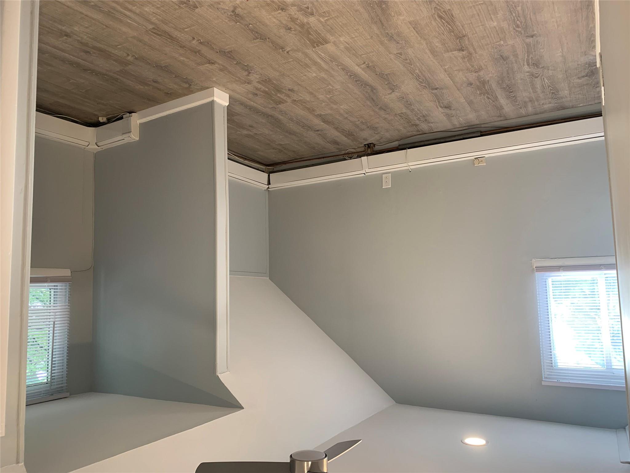 235 Forest Avenue # Upper, Glen Cove, NY 11542