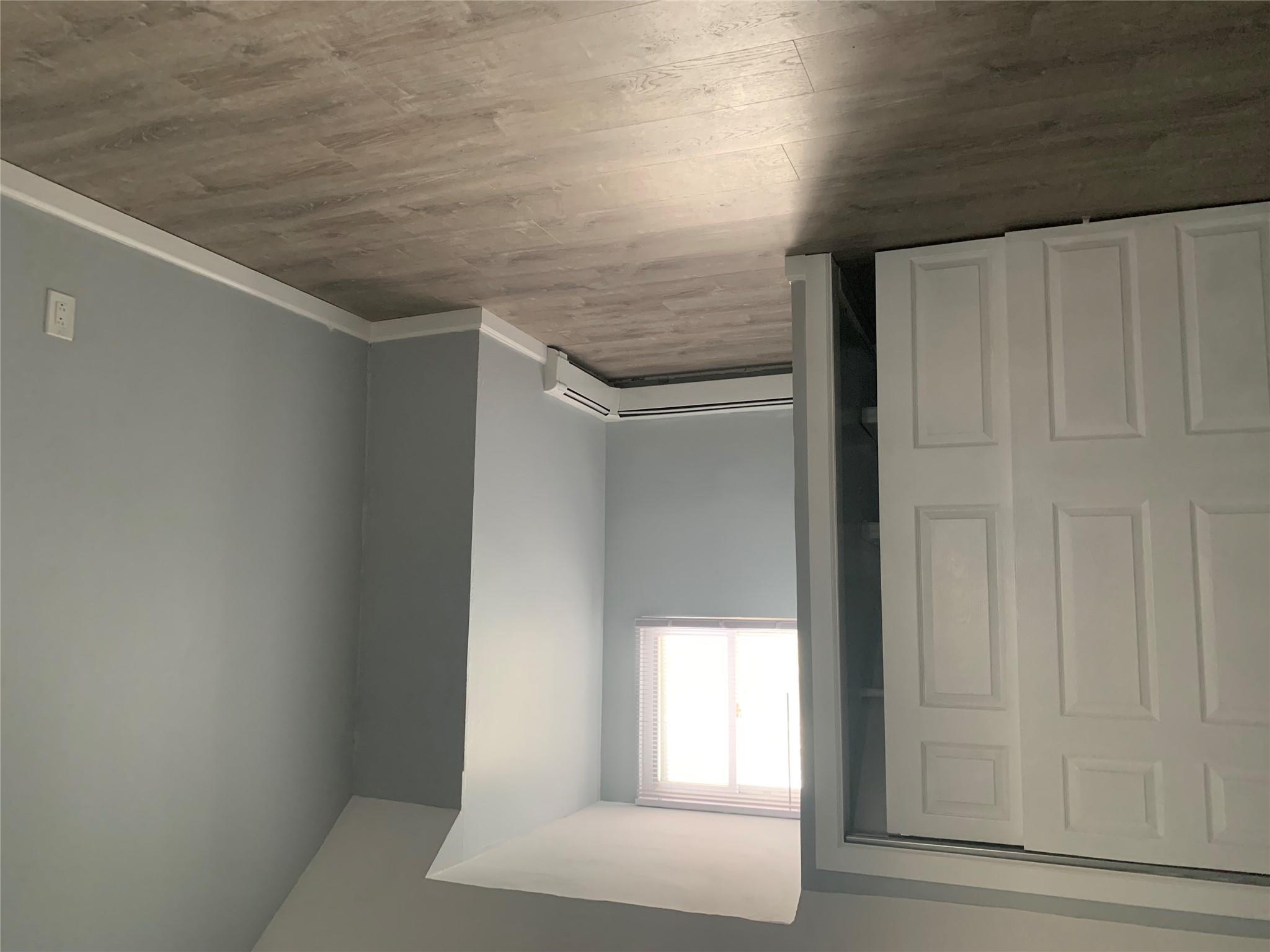 235 Forest Avenue # Upper, Glen Cove, NY 11542