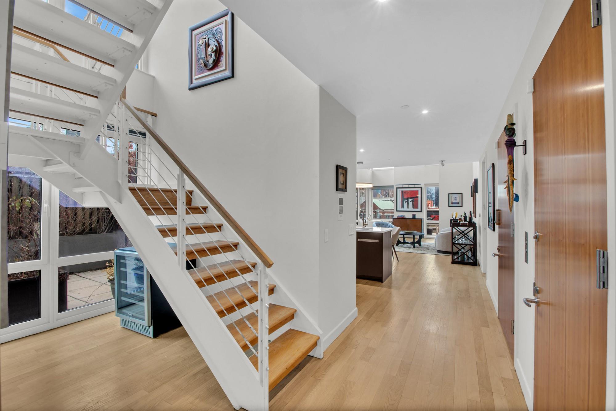 454 W 54th Street # PHC, New York (Manhattan), NY 10019