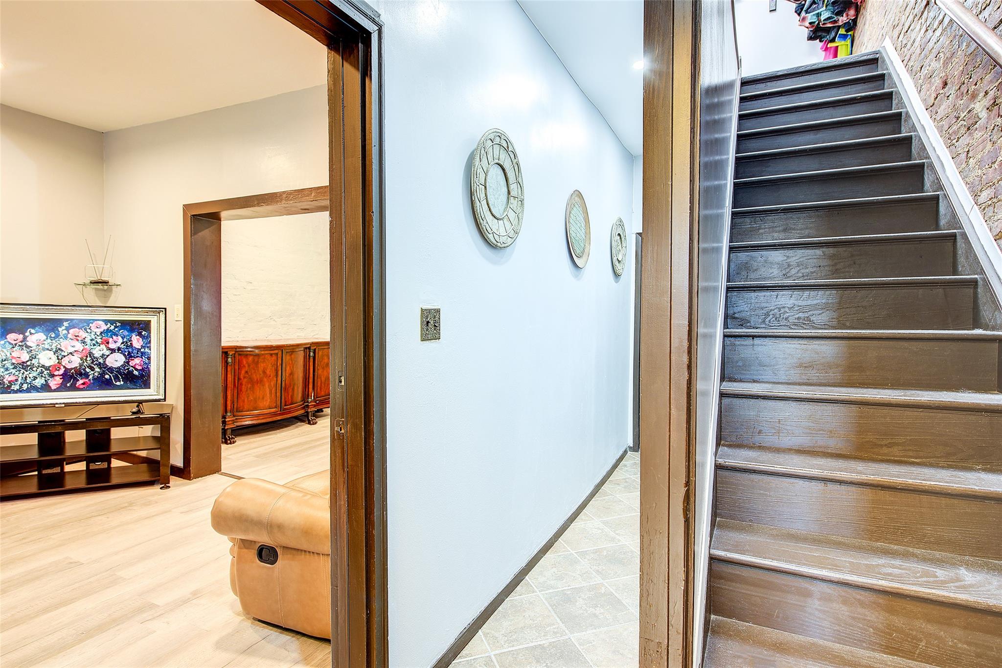 283 Montauk Avenue, Brooklyn, NY 11208