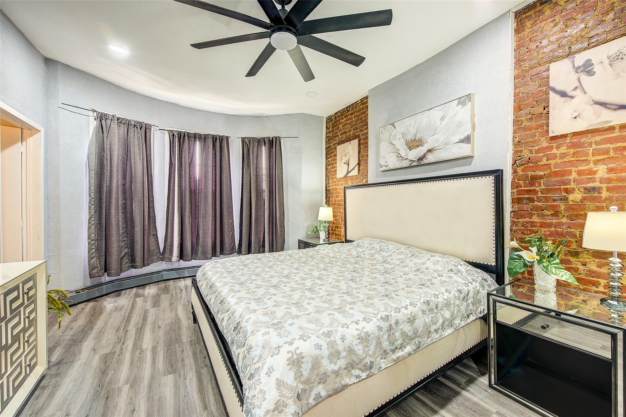 283 Montauk Avenue, Brooklyn, NY 11208