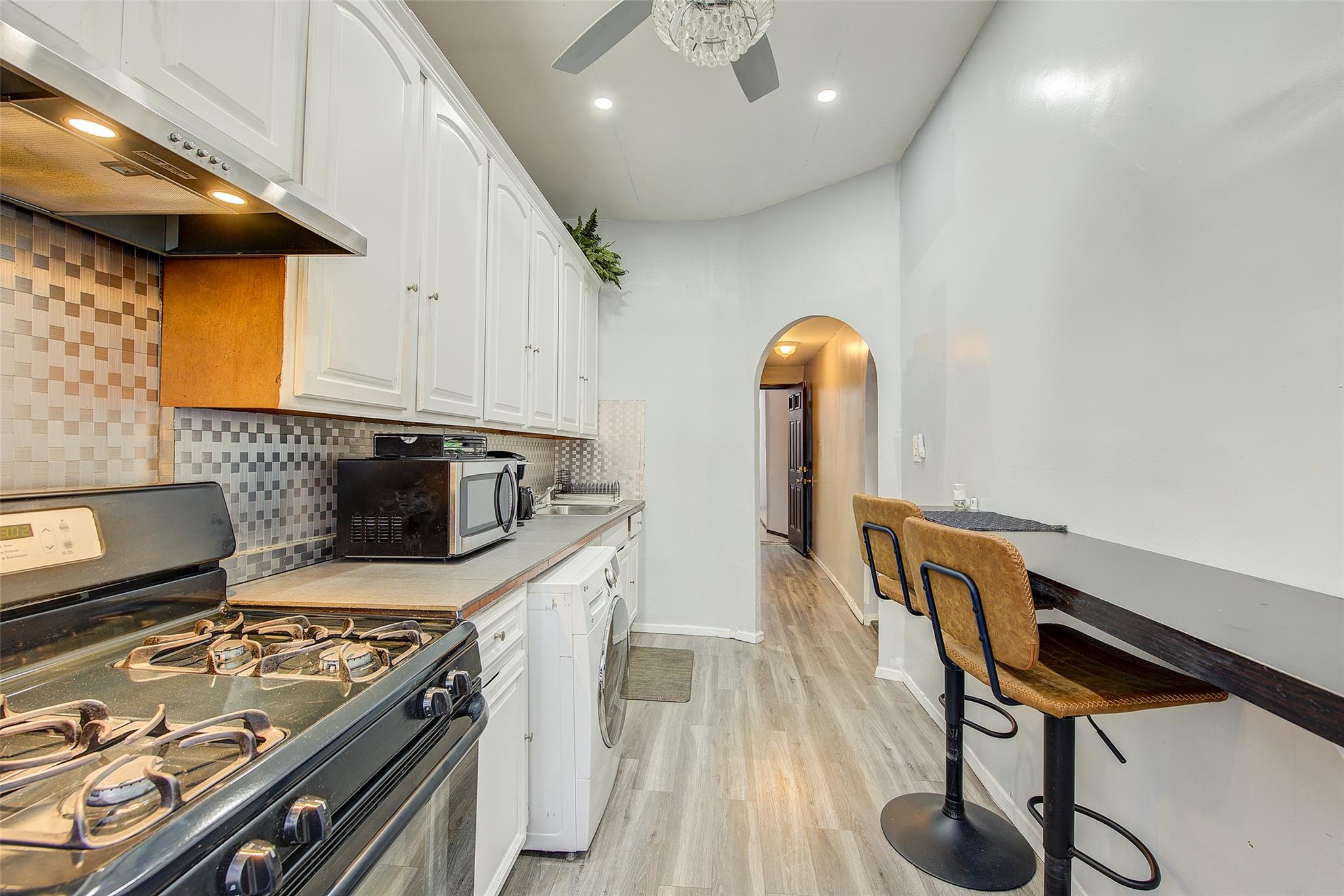 283 Montauk Avenue, Brooklyn, NY 11208