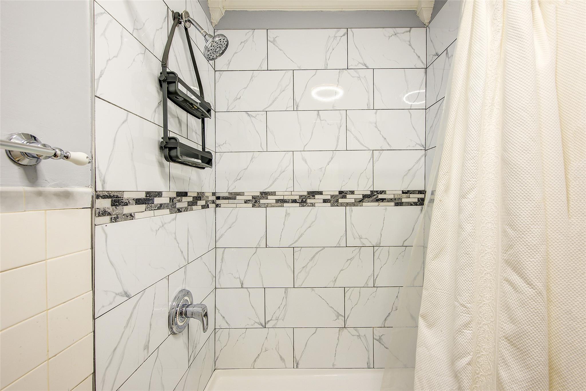 283 Montauk Avenue, Brooklyn, NY 11208