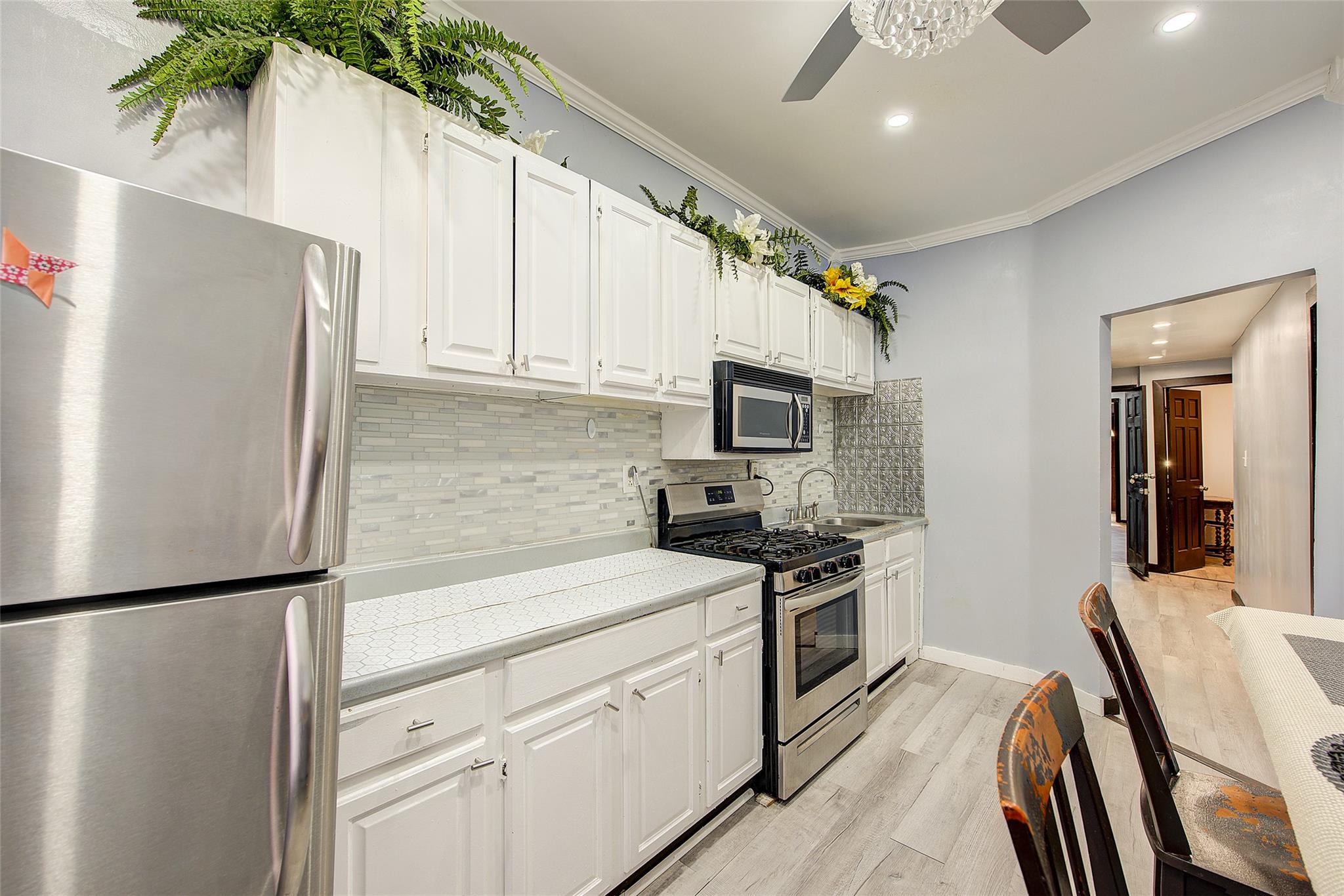 283 Montauk Avenue, Brooklyn, NY 11208