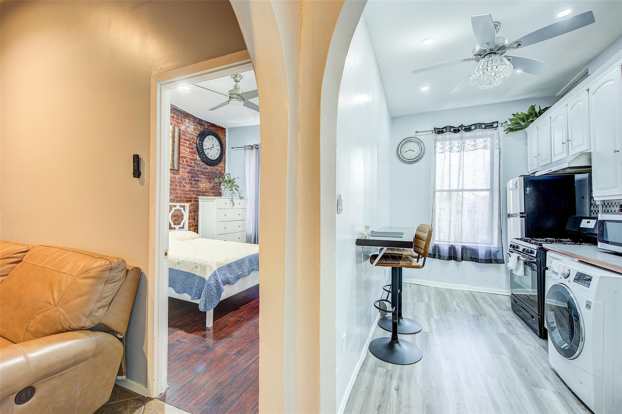 283 Montauk Avenue, Brooklyn, NY 11208