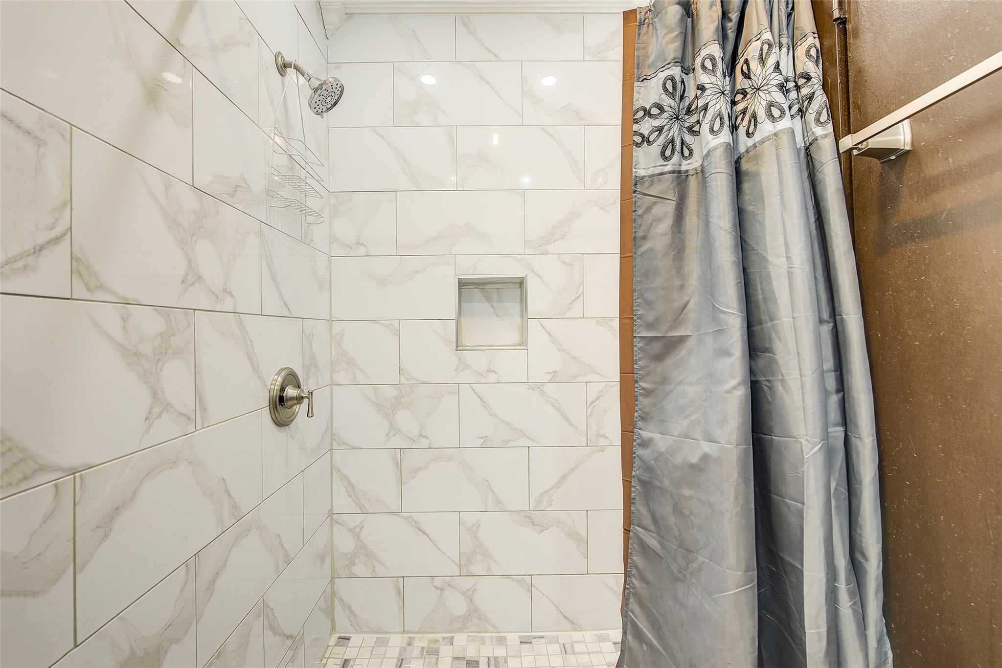 283 Montauk Avenue, Brooklyn, NY 11208