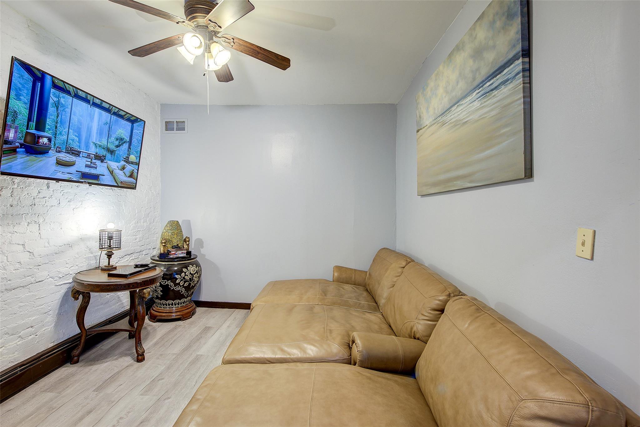 283 Montauk Avenue, Brooklyn, NY 11208