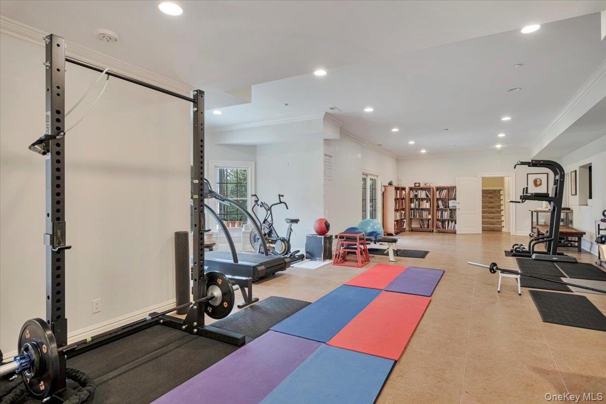 6 Katsura Drive, Purchase, NY 10577