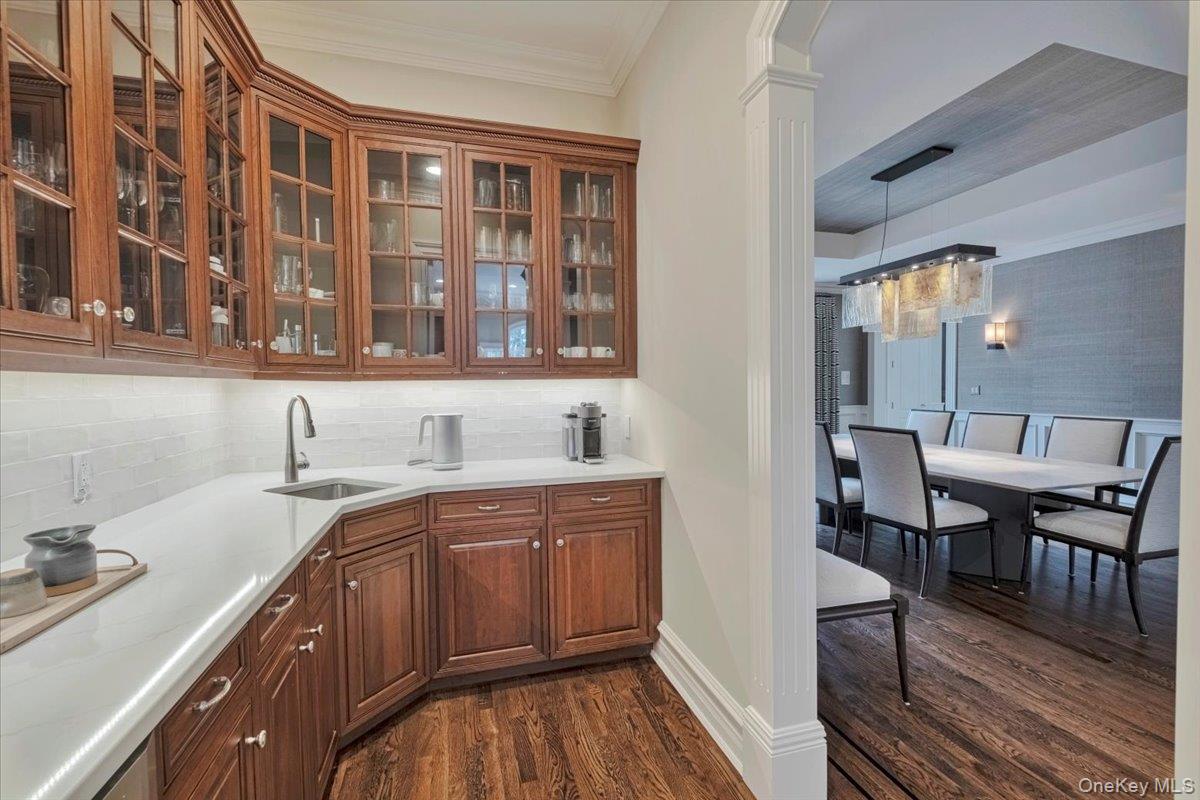 6 Katsura Drive, Purchase, NY 10577