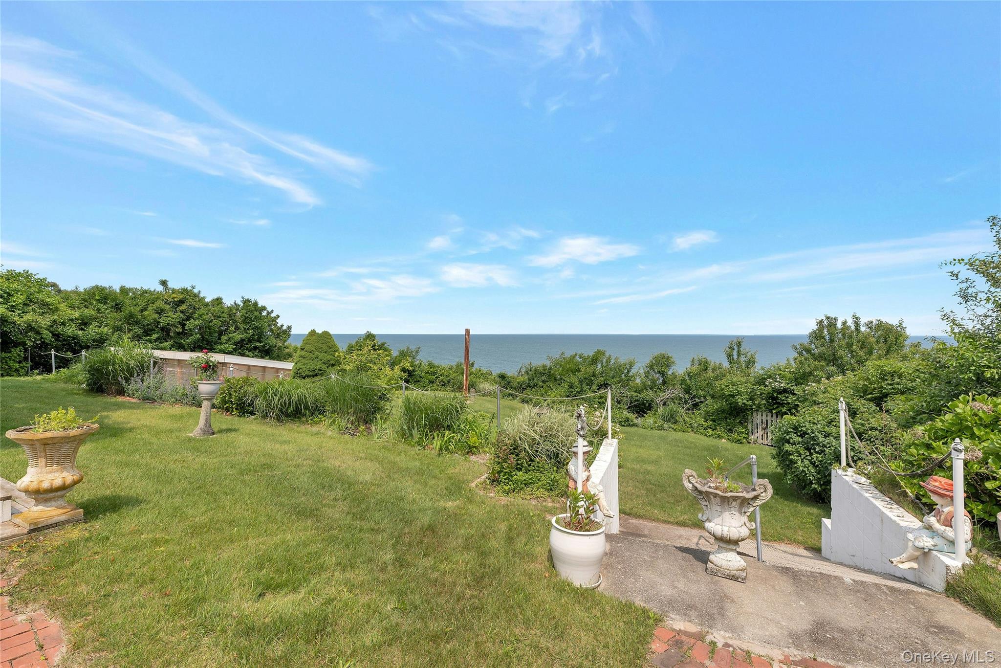 48 Crows Nest Drive, Baiting Hollow, NY 11901