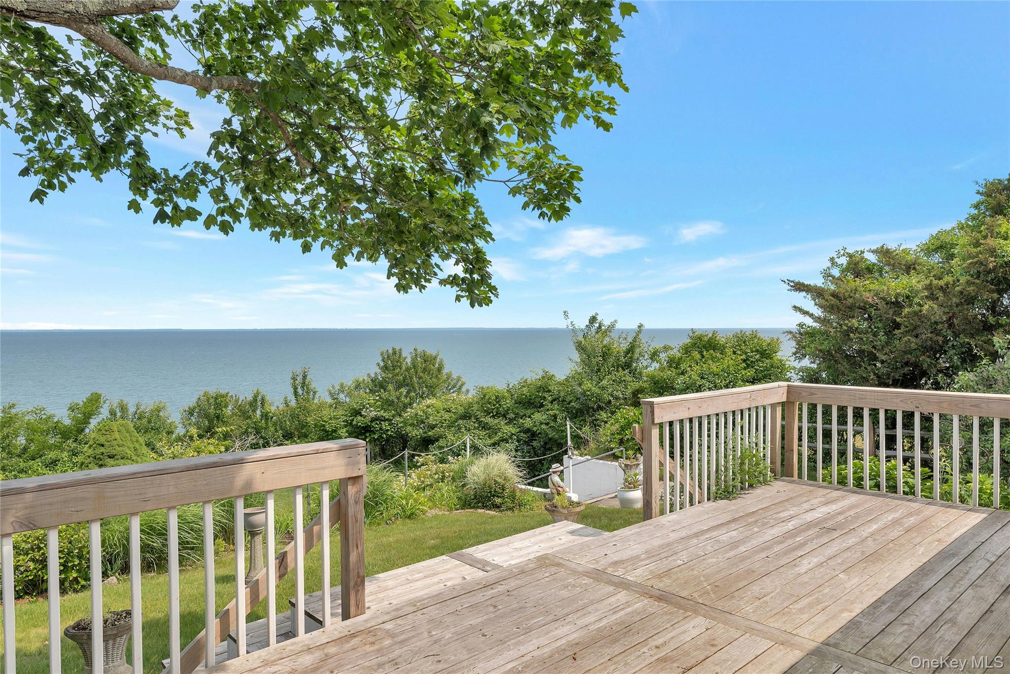 48 Crows Nest Drive, Baiting Hollow, NY 11901