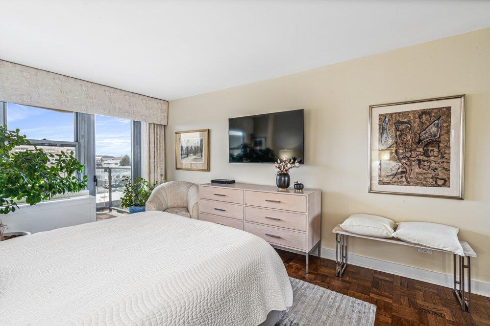 18-05 215 Street # 6D, Bayside, NY 11360