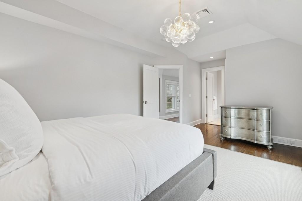 124 Willow Street, Southampton, NY 11968