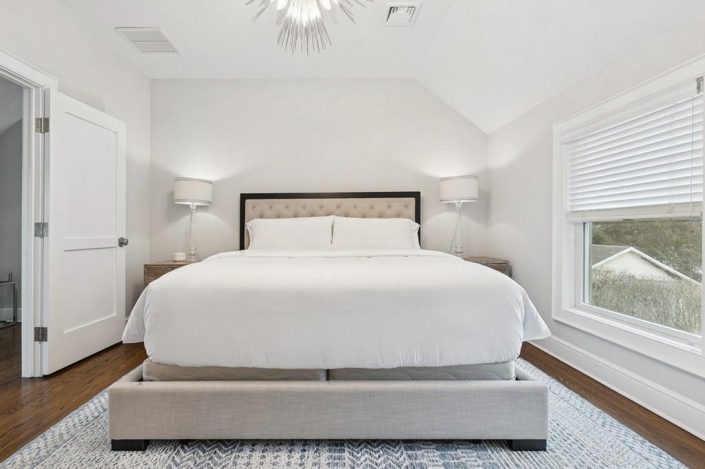 124 Willow Street, Southampton, NY 11968