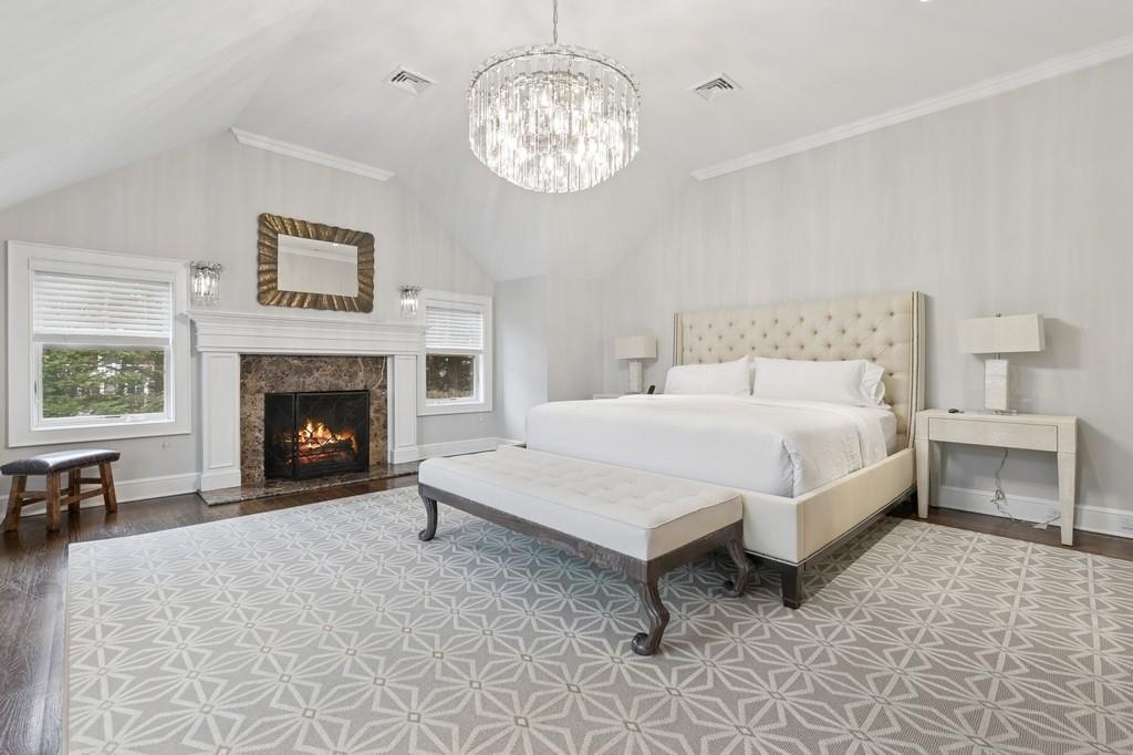 124 Willow Street, Southampton, NY 11968