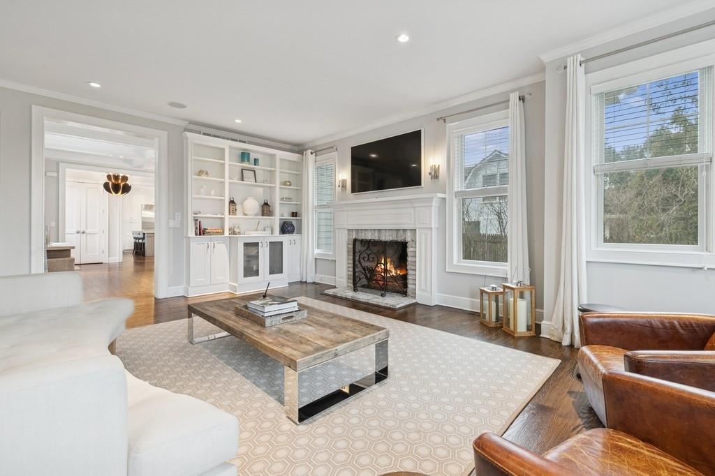 124 Willow Street, Southampton, NY 11968