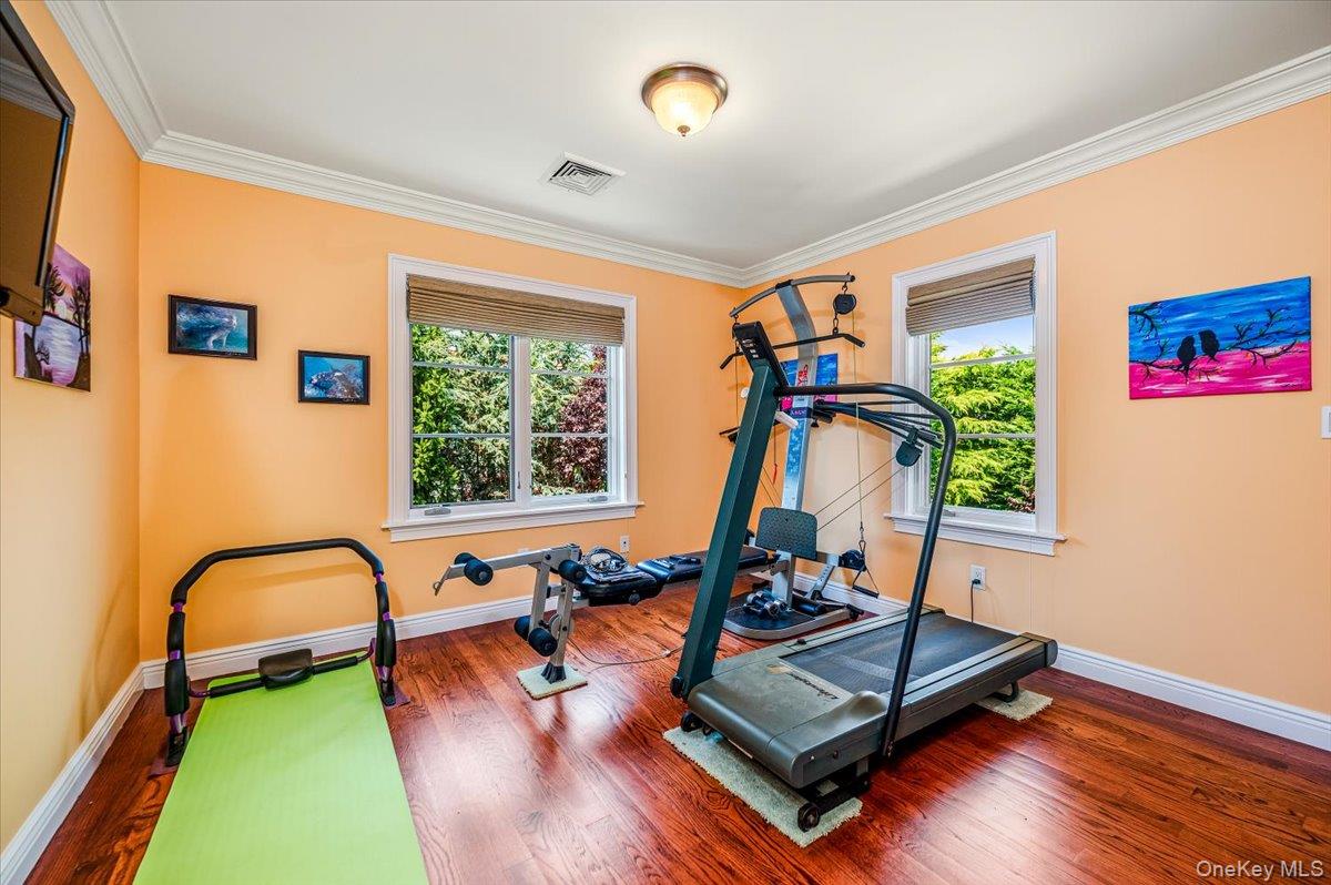 83 Ithaca Avenue, Atlantic Beach, NY 11509