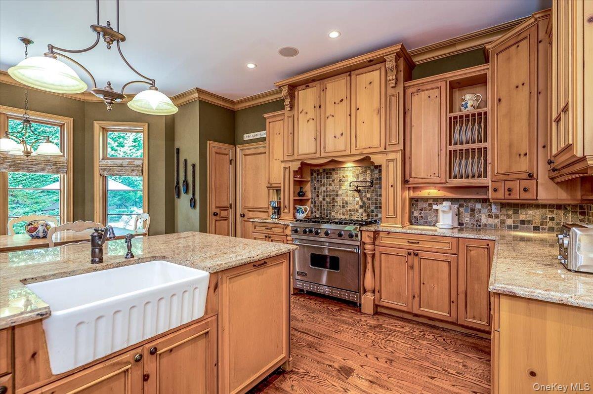 83 Ithaca Avenue, Atlantic Beach, NY 11509