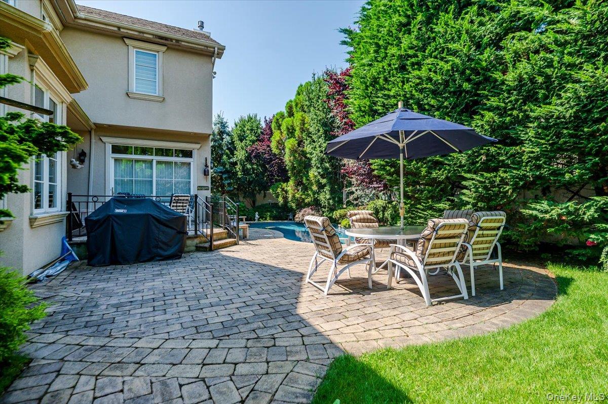 83 Ithaca Avenue, Atlantic Beach, NY 11509