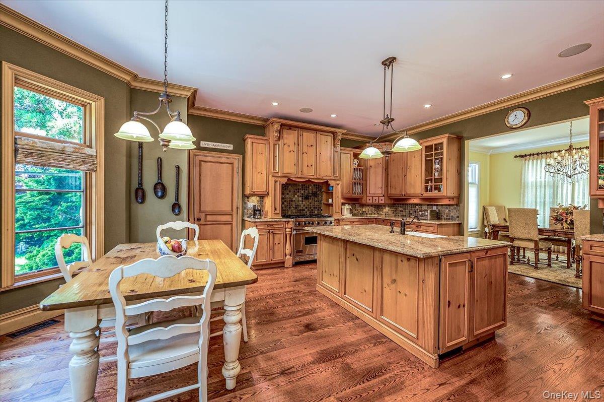 83 Ithaca Avenue, Atlantic Beach, NY 11509