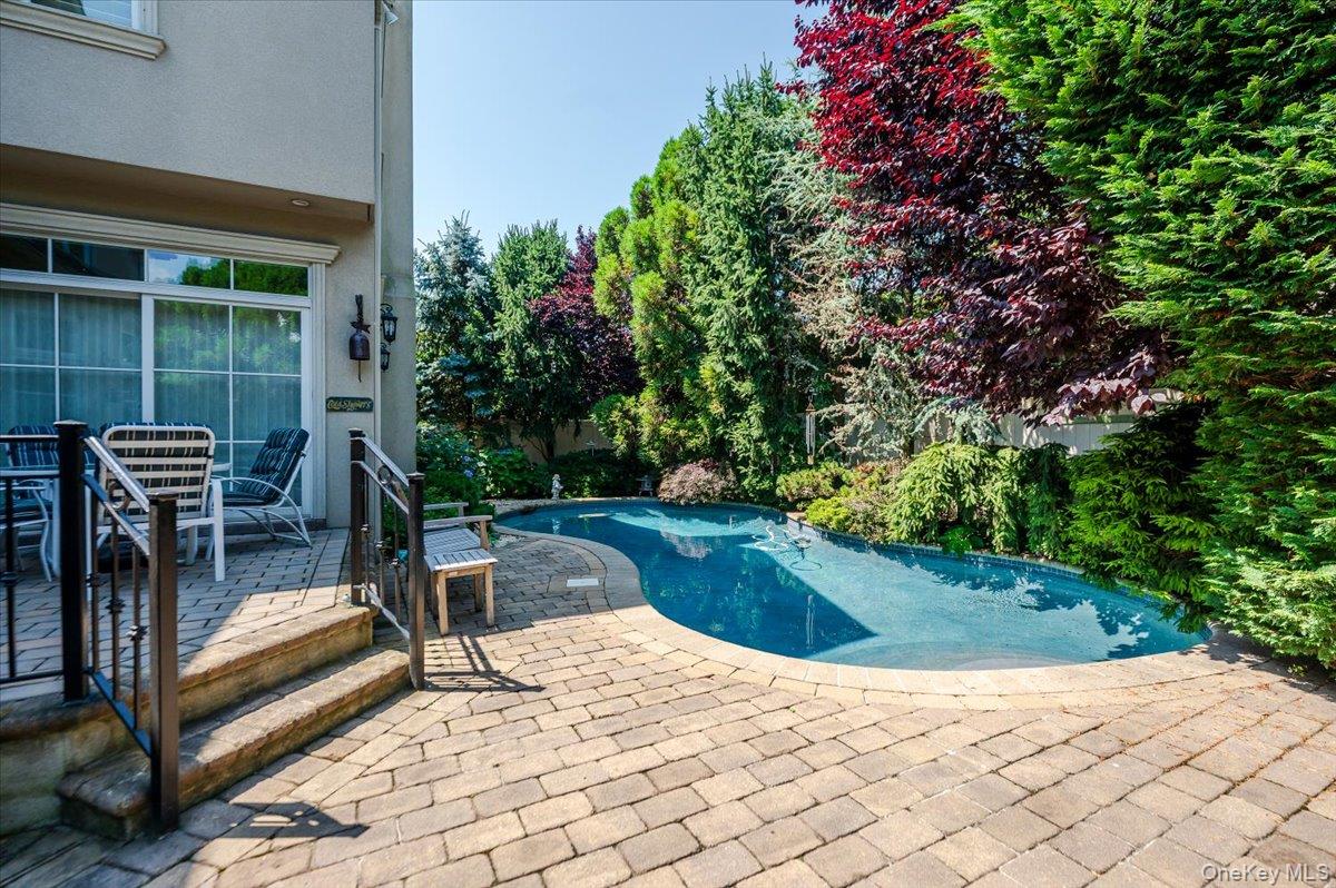 83 Ithaca Avenue, Atlantic Beach, NY 11509