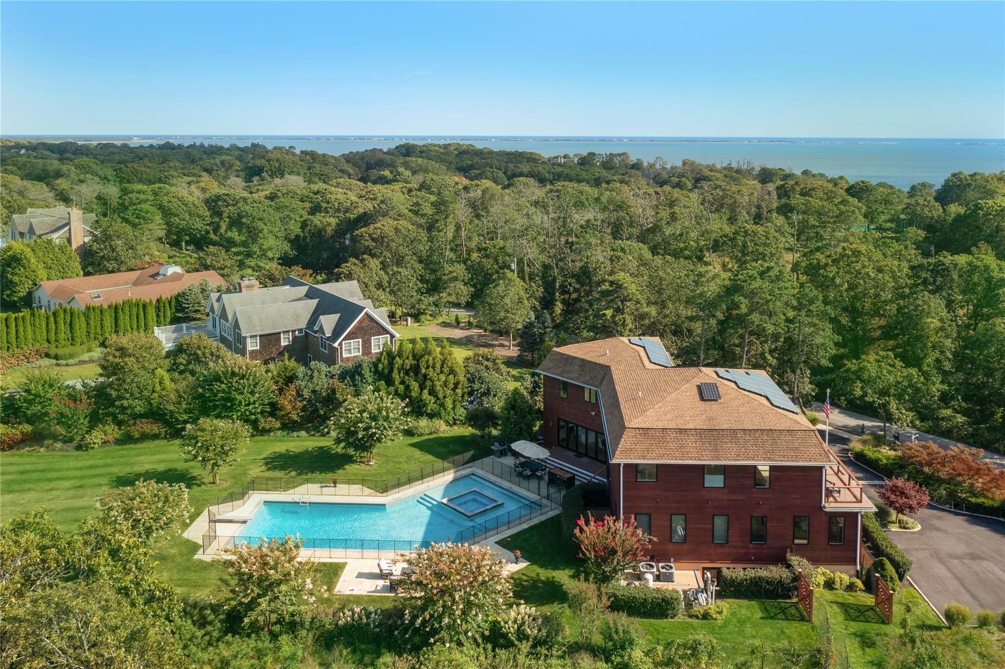 89 Old Canoe Place Road, Hampton Bays, NY 11946