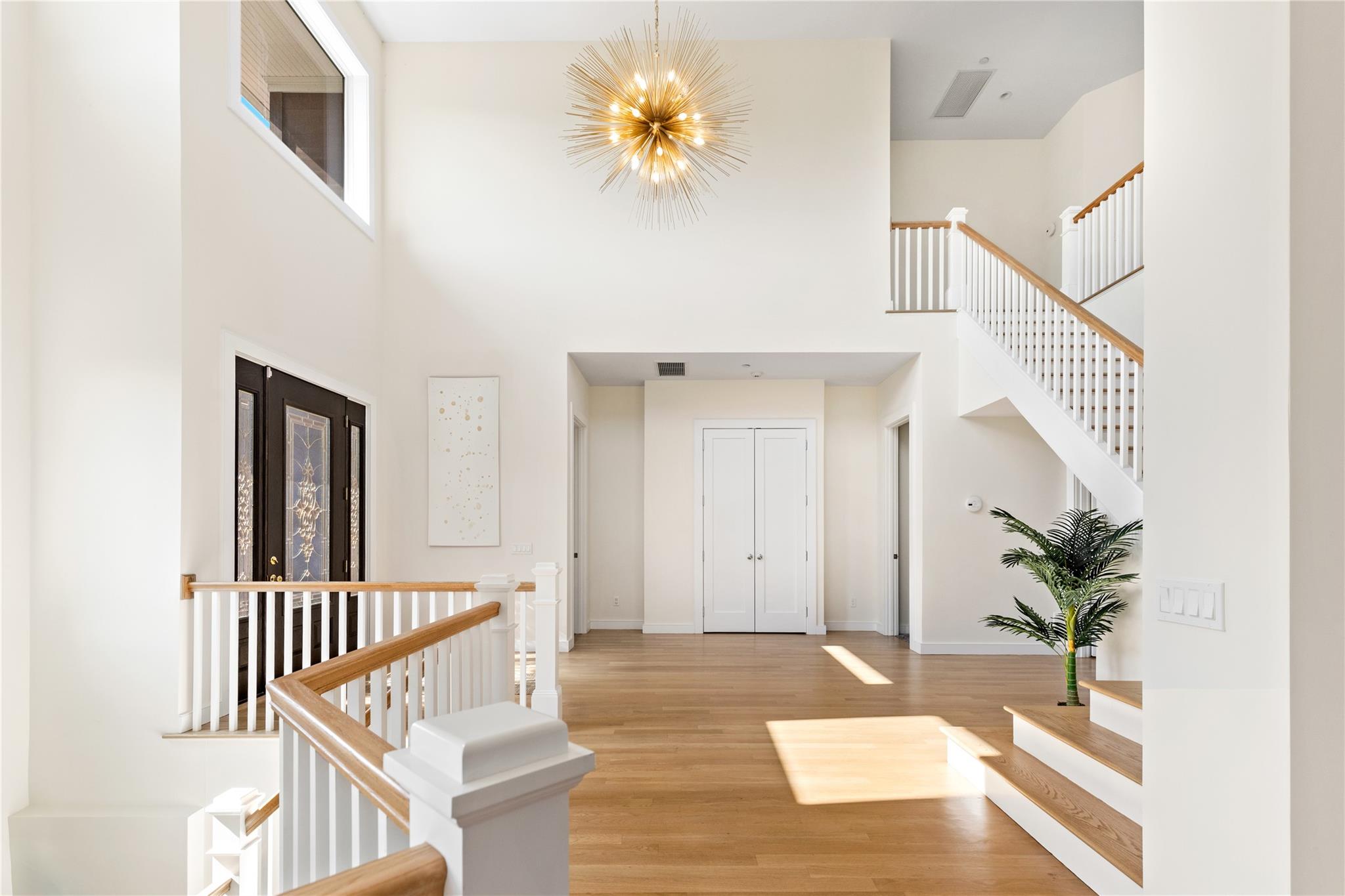 89 Old Canoe Place Road, Hampton Bays, NY 11946