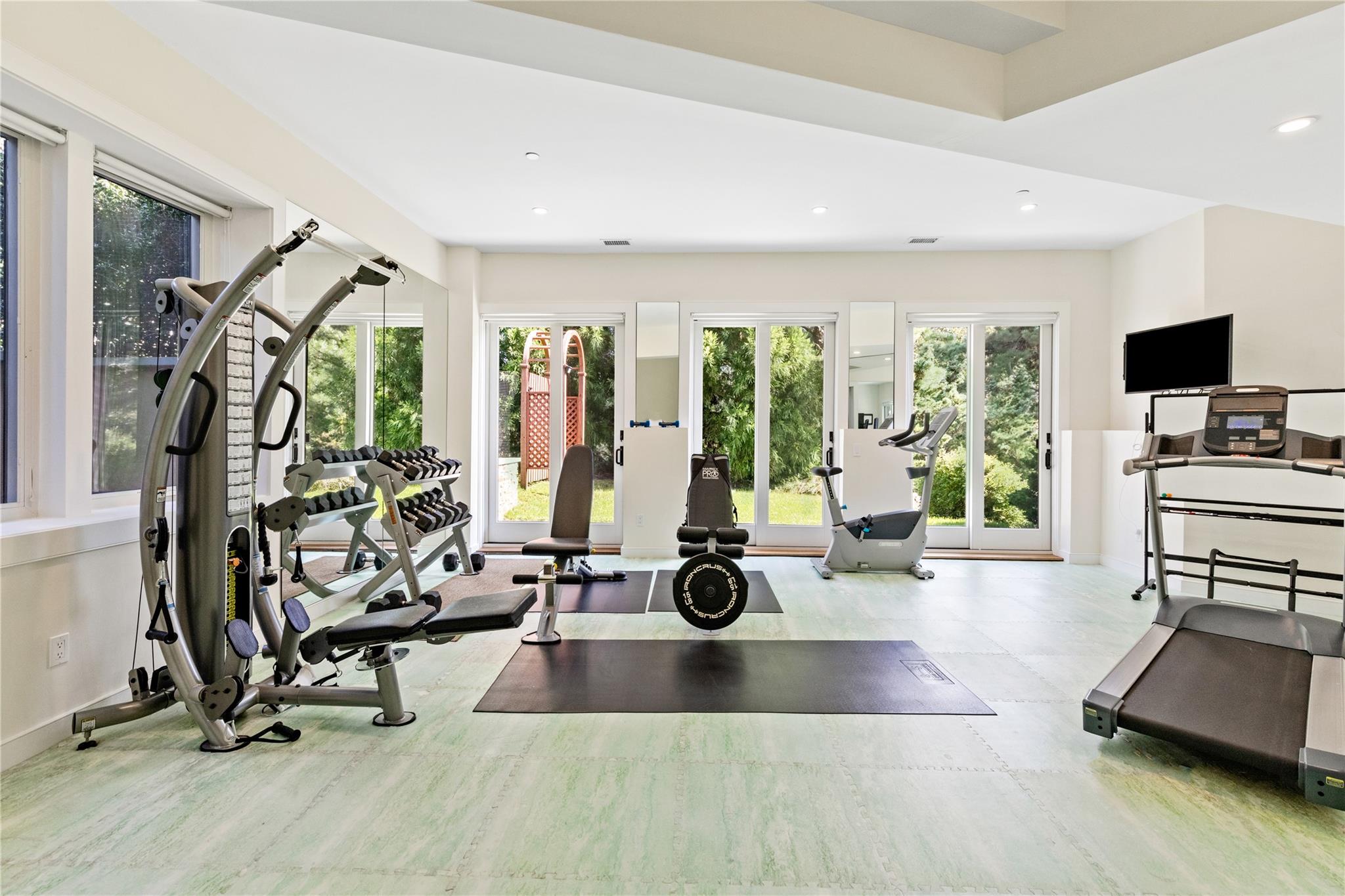 89 Old Canoe Place Road, Hampton Bays, NY 11946