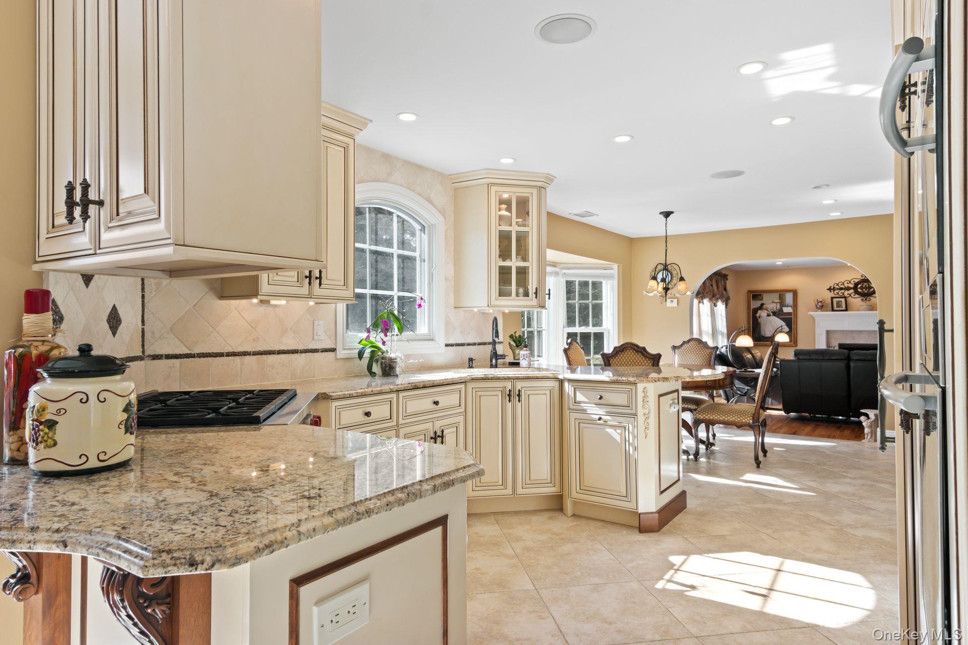 10 Fairway Drive, Port Jefferson, NY 11777