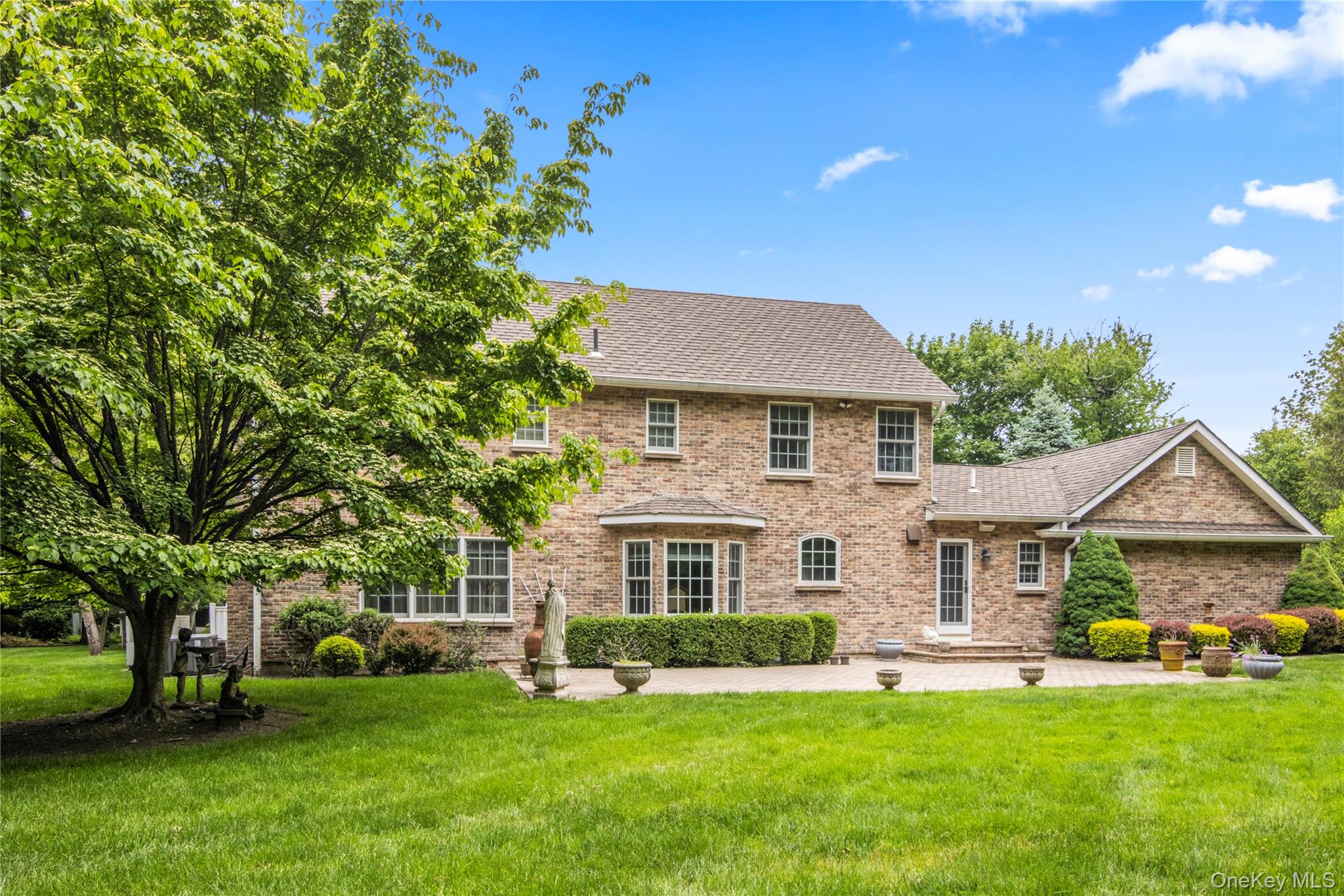 10 Fairway Drive, Port Jefferson, NY 11777