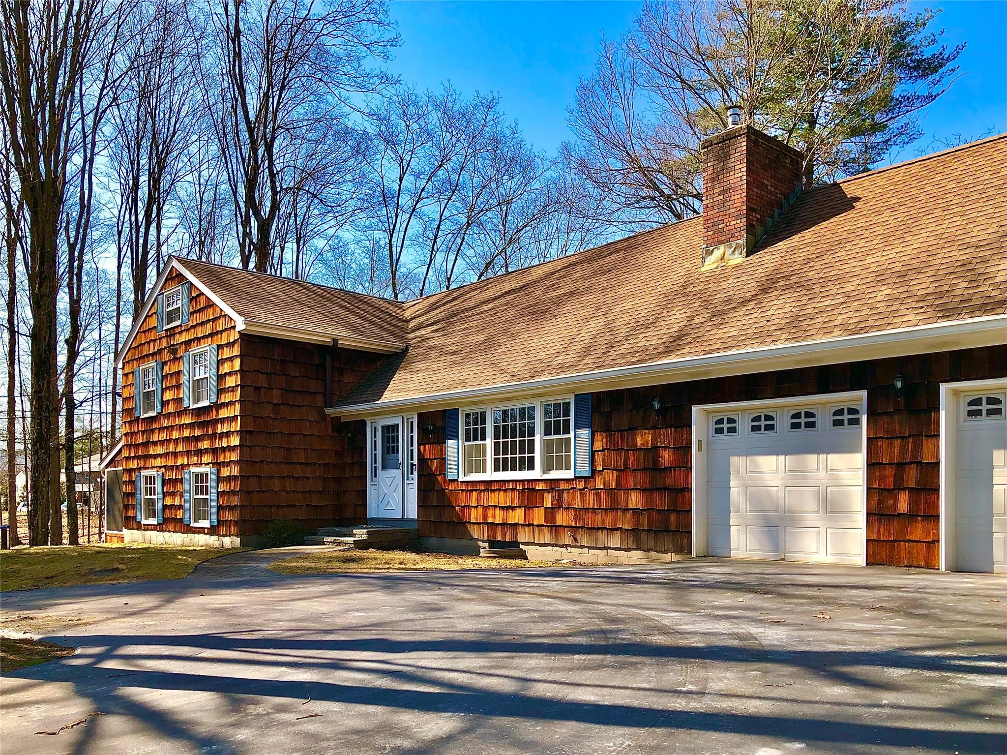 3 Maple Lane, Hyde Park, NY 12538