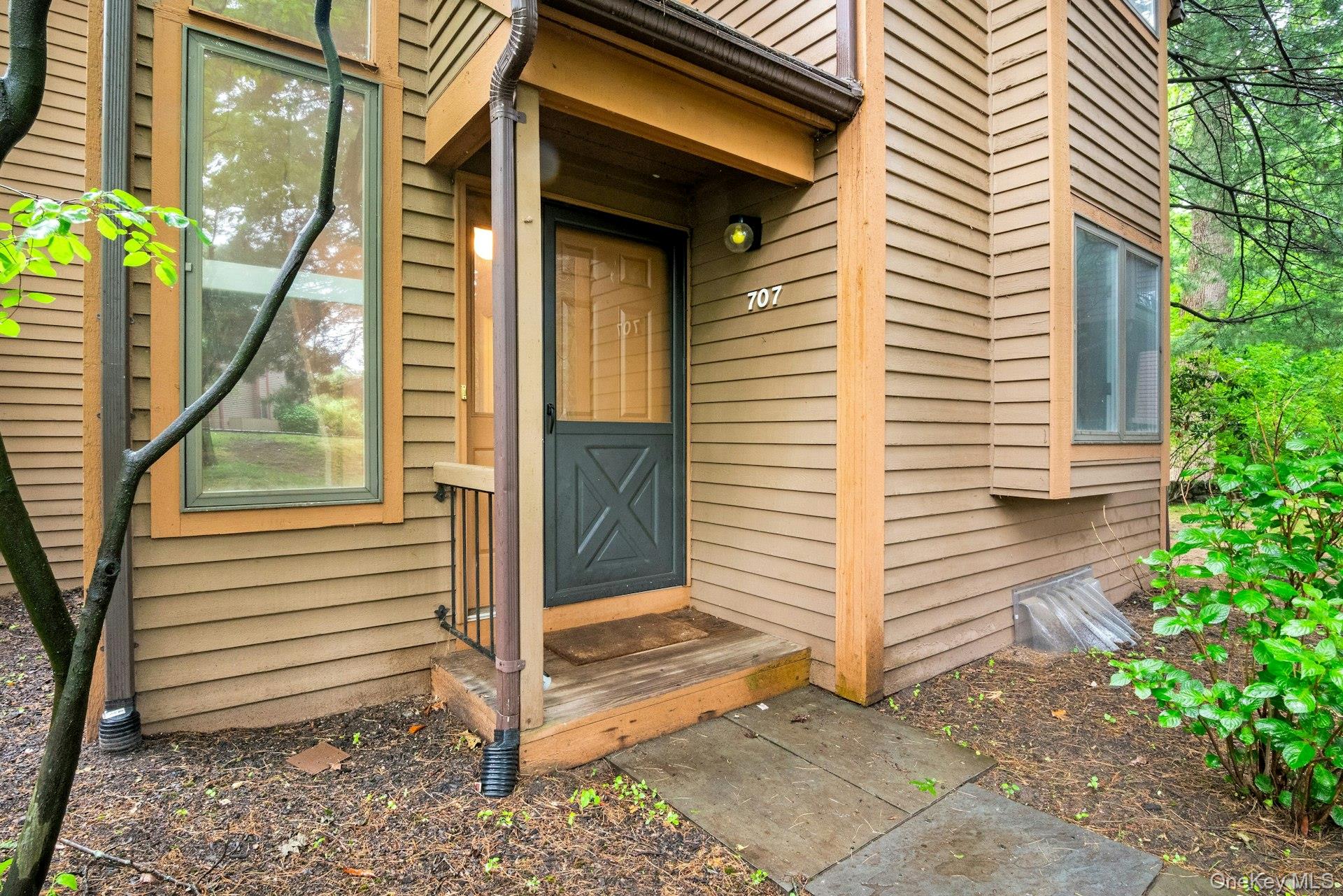 707 Eagle Bay Drive, Ossining, NY 10562