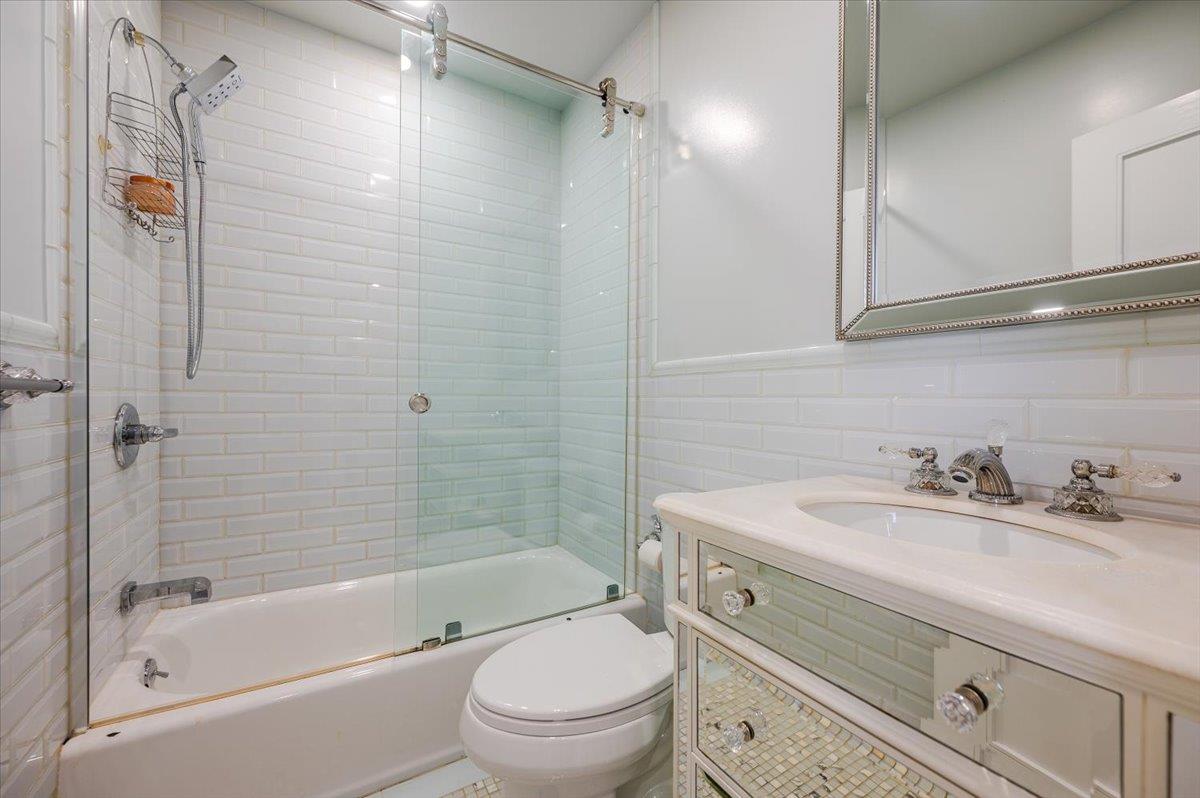 1846 Williamsbridge Road, Bronx, NY 10461