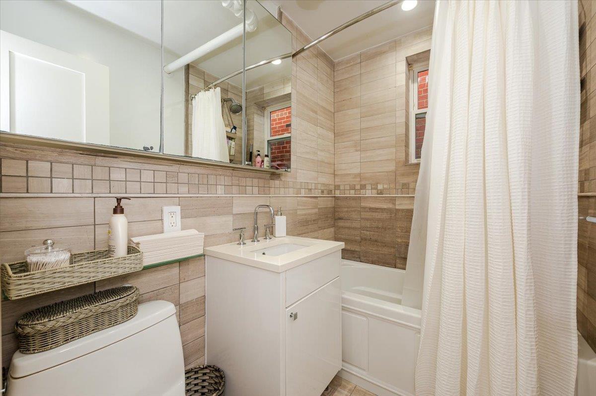 1846 Williamsbridge Road, Bronx, NY 10461