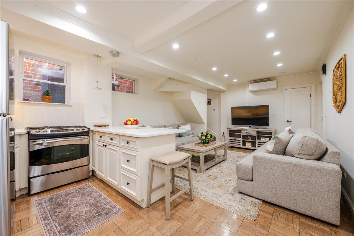 1846 Williamsbridge Road, Bronx, NY 10461