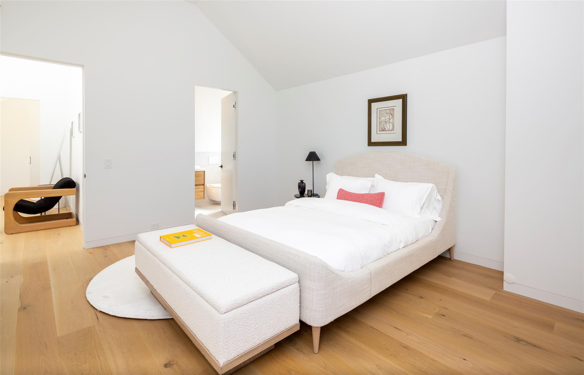 179 Montauk Highway, East Hampton, NY 11937