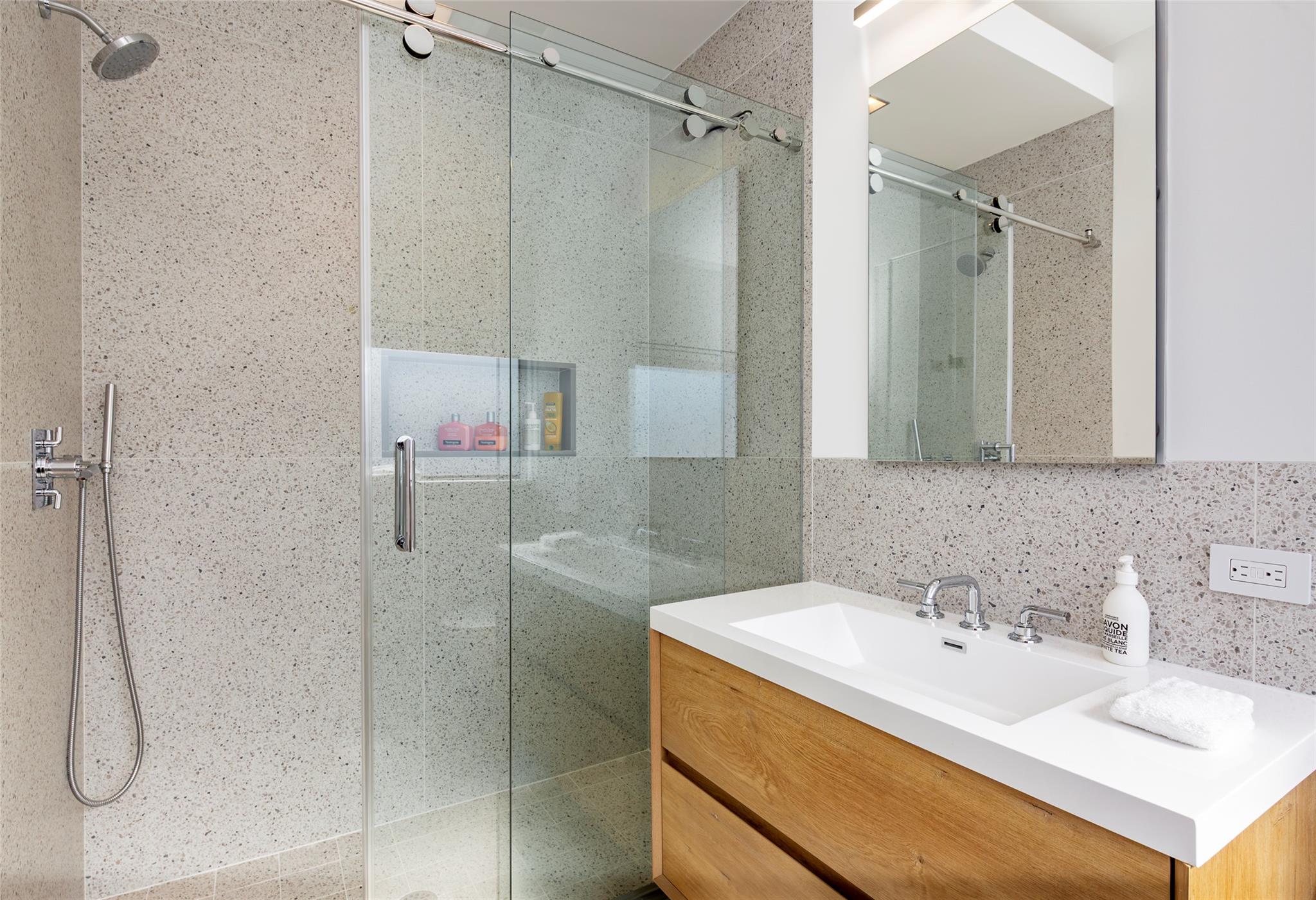 179 Montauk Highway, East Hampton, NY 11937