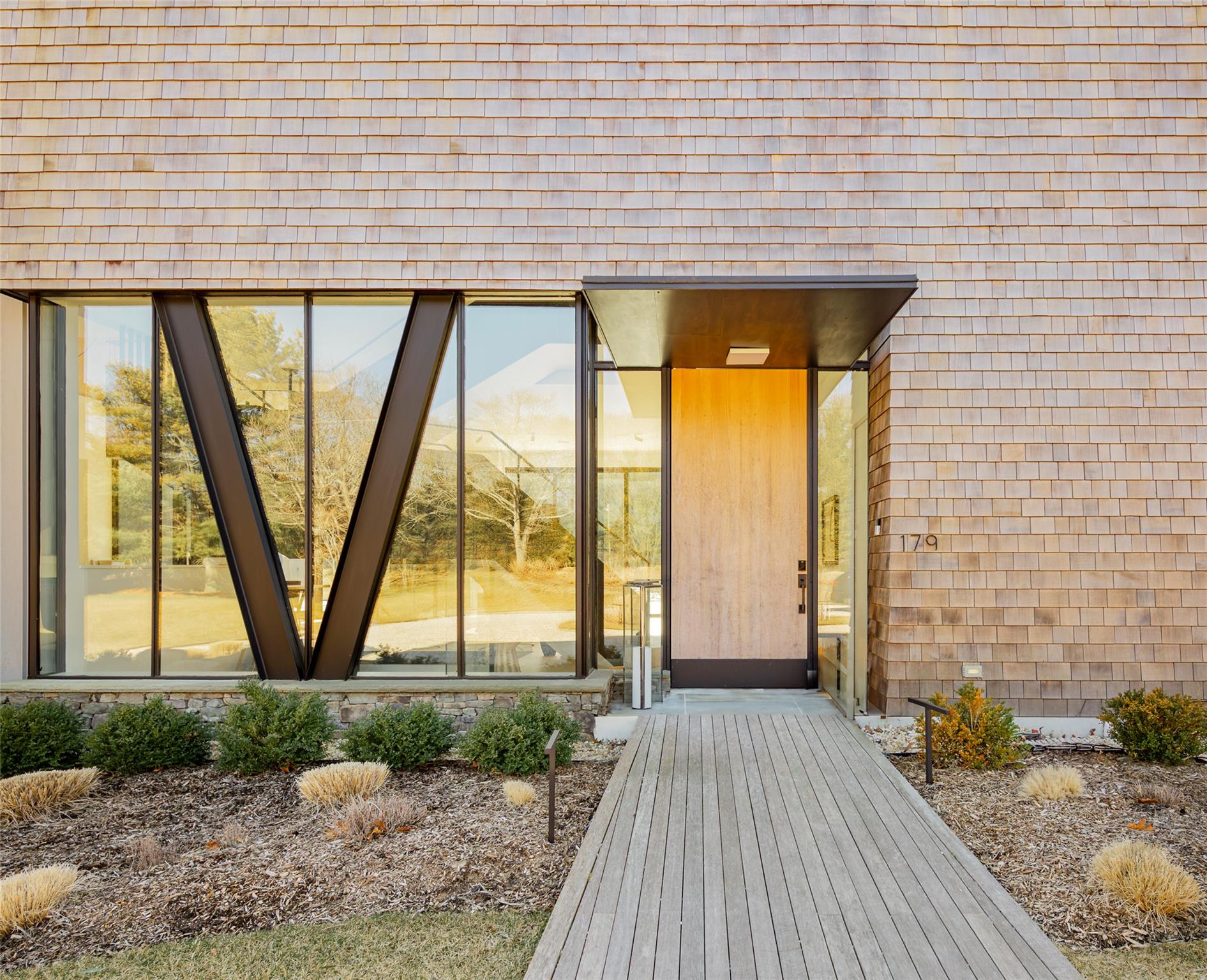 179 Montauk Highway, East Hampton, NY 11937