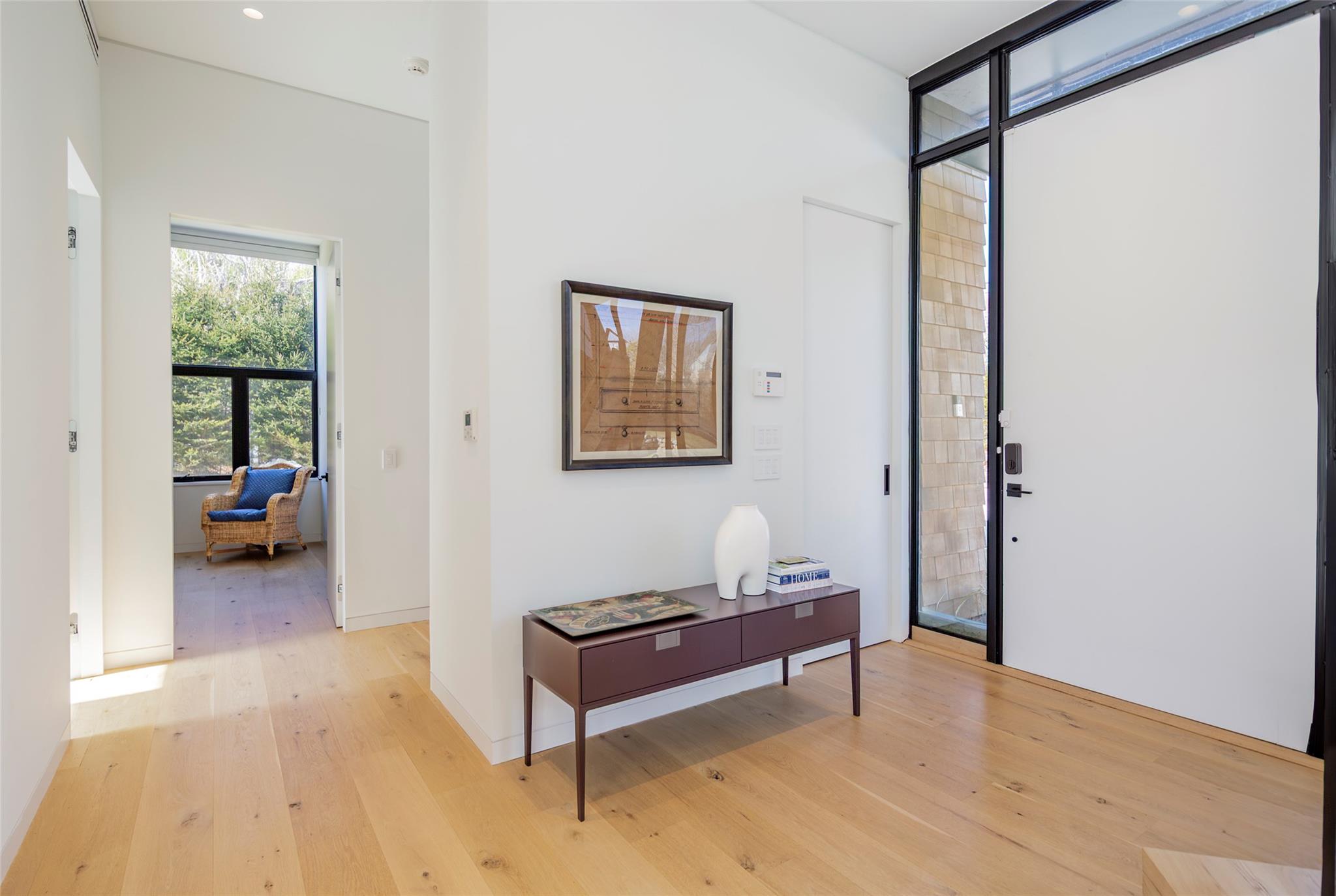 179 Montauk Highway, East Hampton, NY 11937