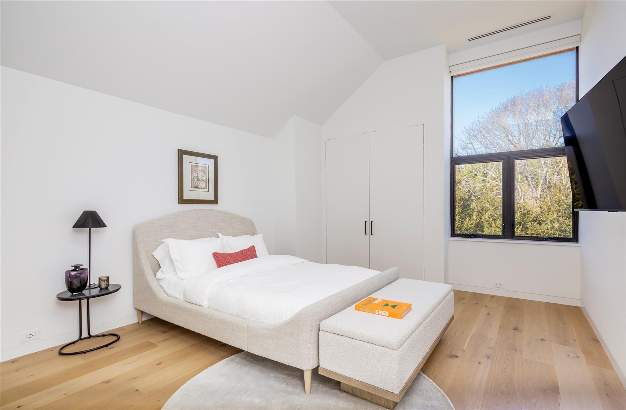 179 Montauk Highway, East Hampton, NY 11937