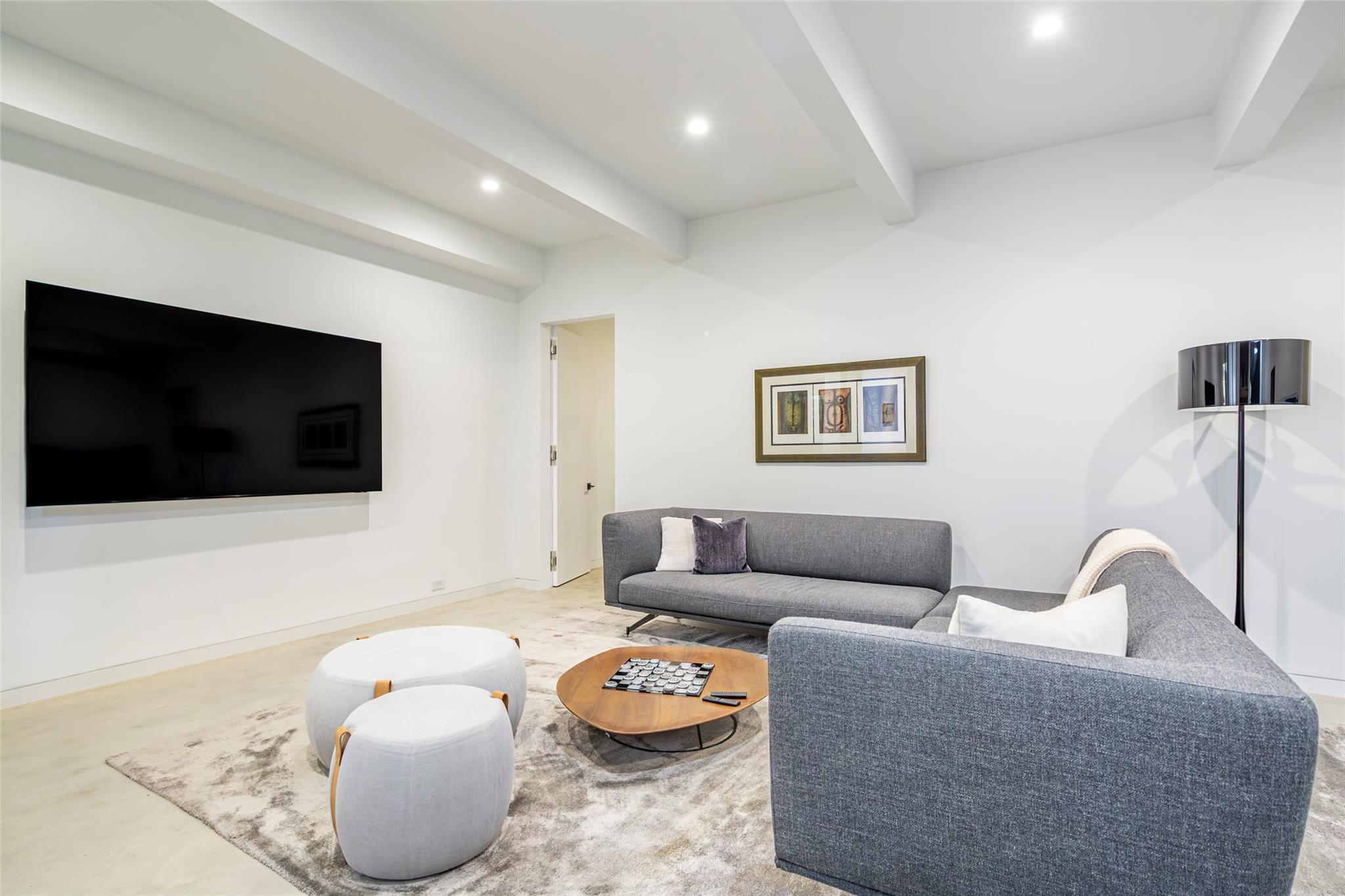 179 Montauk Highway, East Hampton, NY 11937