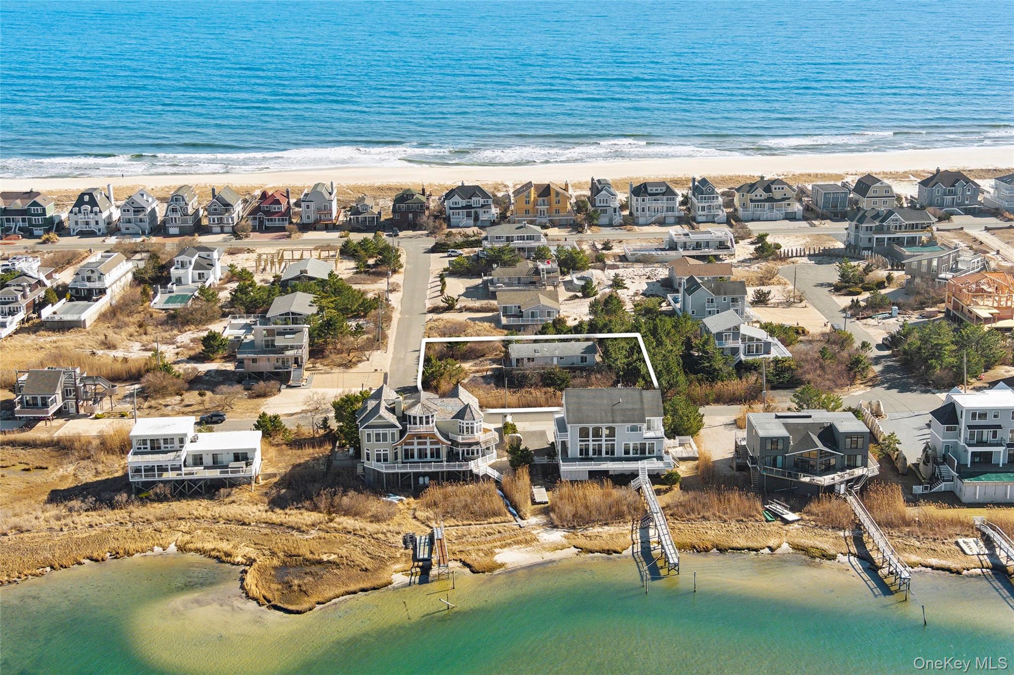 7 Cove Lane, Westhampton Dunes, NY 11978