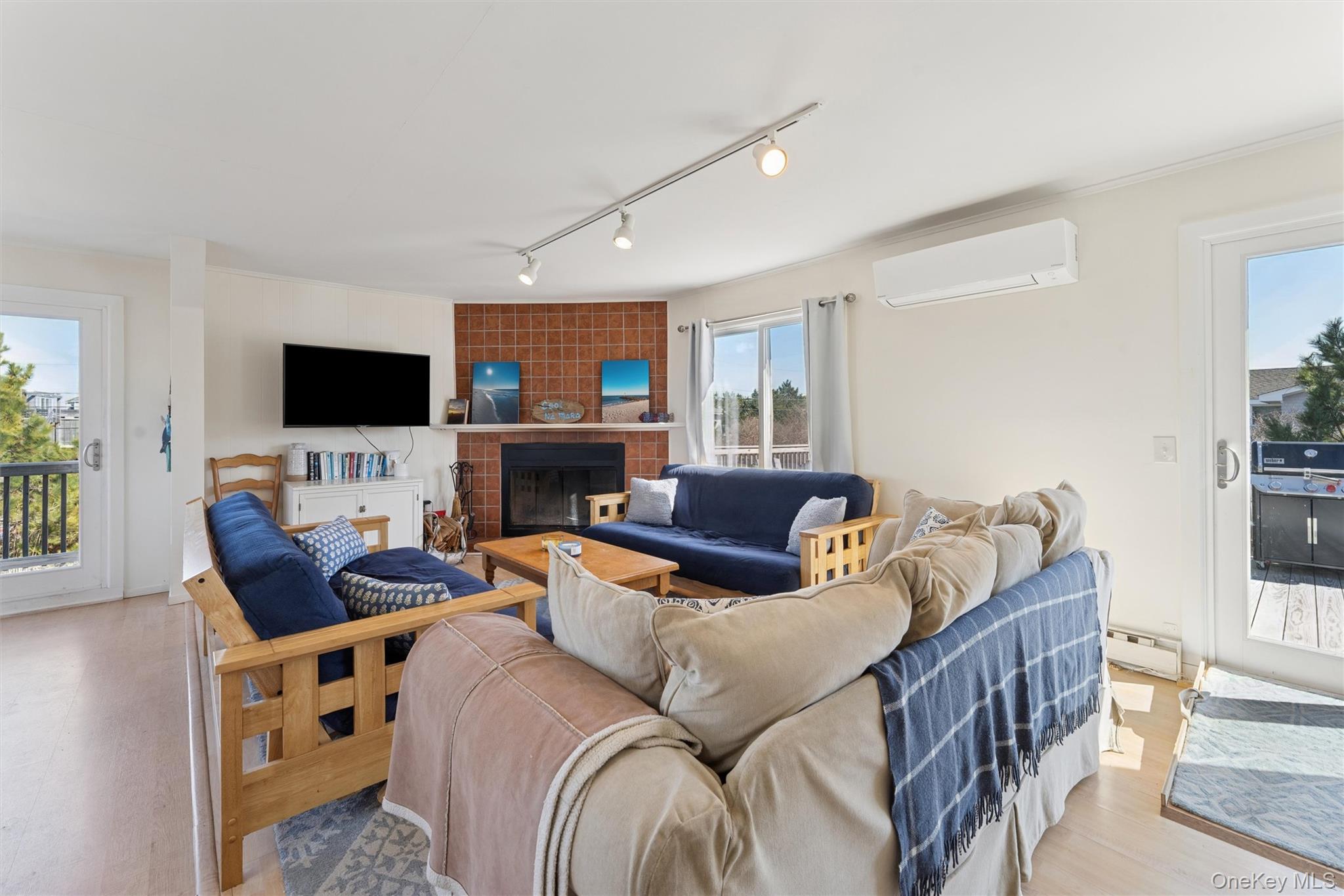 7 Cove Lane, Westhampton Dunes, NY 11978