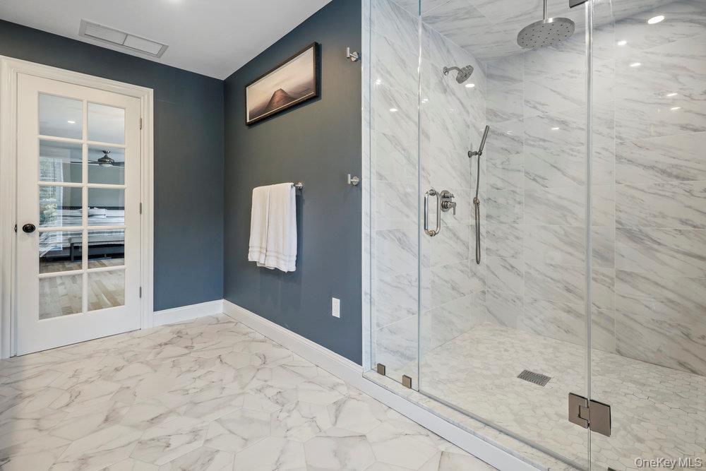 26 Boxtree Road, East Quogue, NY 11942