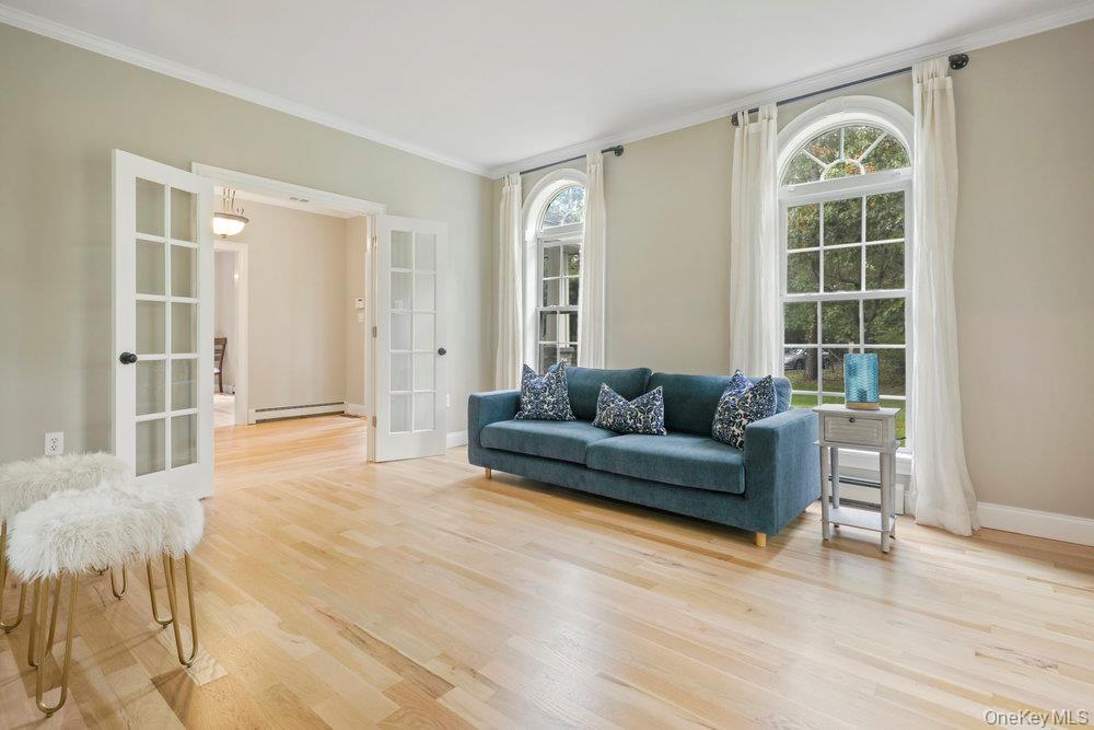 26 Boxtree Road, East Quogue, NY 11942